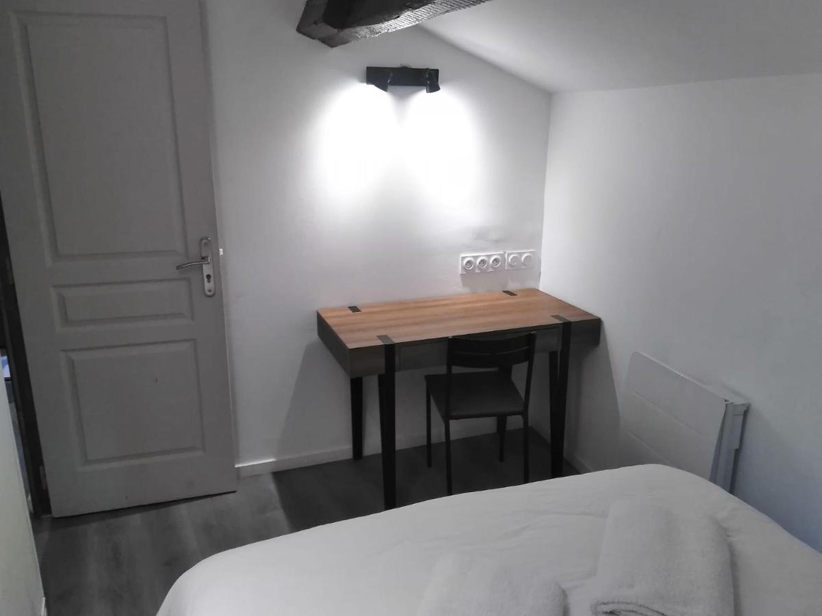 Détente - Appartement et poutres apparentes Béziers Extérieur photo