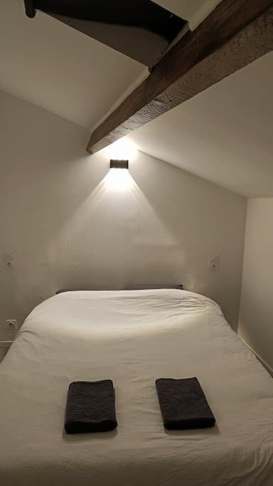 Détente - Appartement et poutres apparentes Béziers Extérieur photo