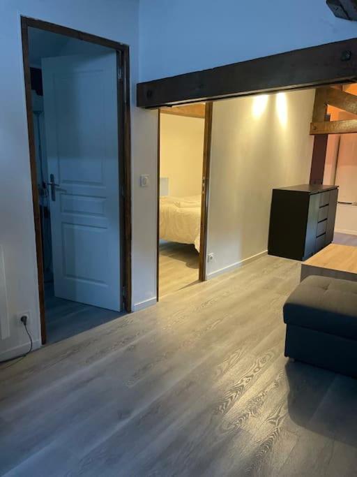 Détente - Appartement et poutres apparentes Béziers Extérieur photo