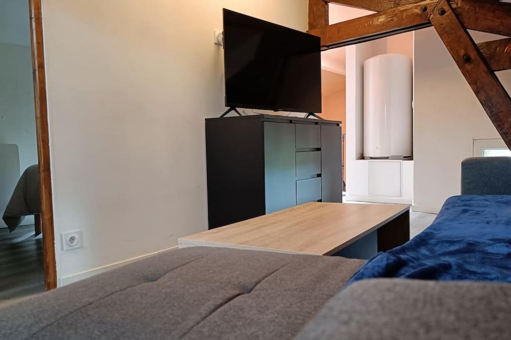 Détente - Appartement et poutres apparentes Béziers Extérieur photo