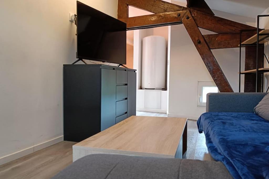 Détente - Appartement et poutres apparentes Béziers Extérieur photo