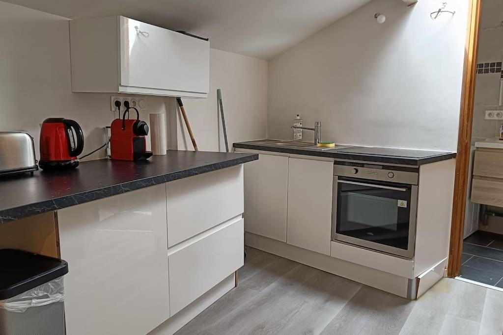 Détente - Appartement et poutres apparentes Béziers Extérieur photo